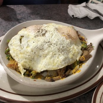 Vasili's Corner Cafe - Vasili Skillet Ham & Mushroom w/ Egg. Comes with toast. - Cafes Near Me - Elkhorn, Wisconsin