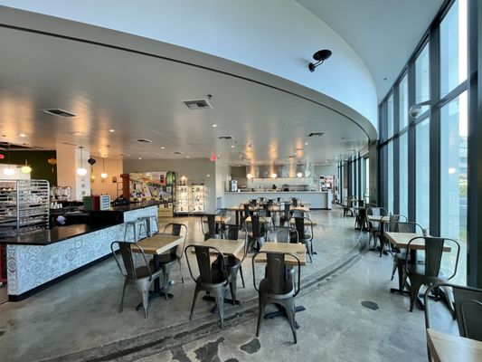 Little Green Cyclo by null