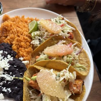 Border Grill - Grilled fish Tacos 4/5. Good but nothing special - Mexican Near Me - Las Vegas, Nevada