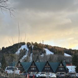 Pats Peak Ski Area & Banquet Center