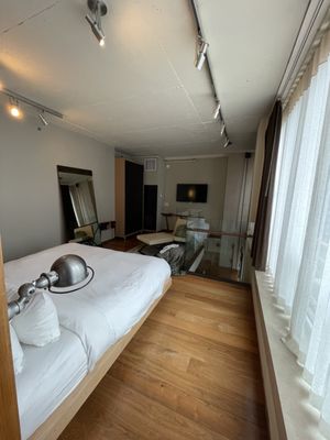Chambers Hotel Central Park South, Sonder by null
