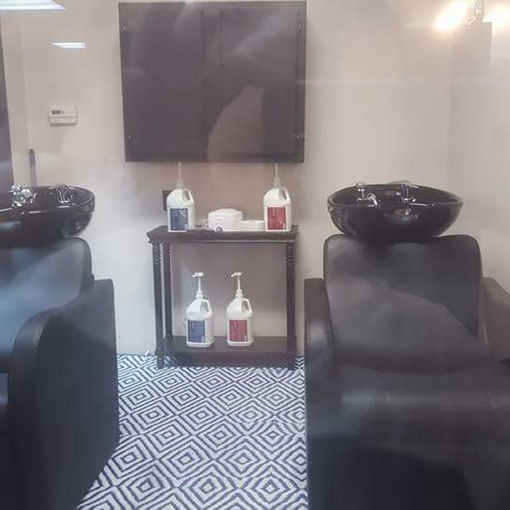 Salon Platinum - Hair Salons Near Me - Conway, Arkansas Salon Platinum - Hair Salons Near Me - Conway, Arkansas
