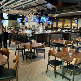 Yard House Interior