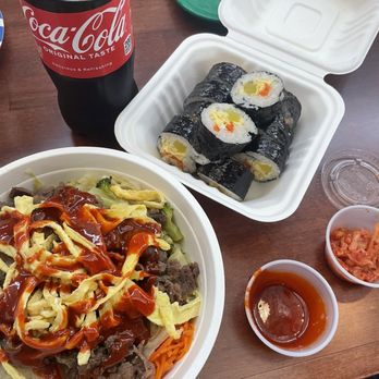 Bowl & Roll - Bulgogi Bibimbap and Kimbap Crazy Roll, both delicious! - Asian Fusion Near Me - Nashville, Tennessee