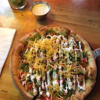 Homeslice - Chicken and various (hot spices) pizza, won't live long in memory but not bad - Pizza Near Me - Chicago, Illinois