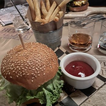 Hudson Malone - Breakfast & Brunch Near Me - Westport, Connecticut