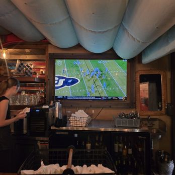 Mutt's Eastbluff - The outside bar with our server, Madeline! - Breakfast & Brunch Near Me - Newport Beach, California Mutt's Eastbluff - The outside bar with our server, Madeline! - Breakfast & Brunch Near Me - Newport Beach, California