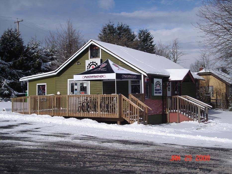 CRANKY’S BIKE SHOP Updated September 2024 33 Photos & 14 Reviews 2961 272 Street