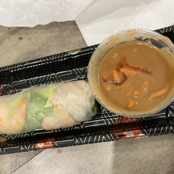 Retro Cafe - a bowl of soup and a roll of food - Juice Bars & Smoothies Near Me - Cypress, Texas