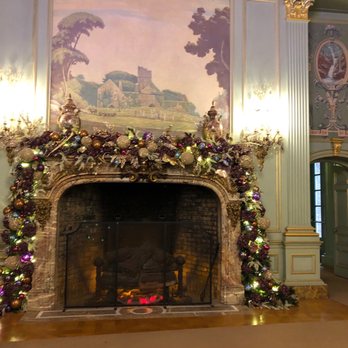 Filoli - Cute fireplace - Botanical Gardens Near Me - Woodside, California