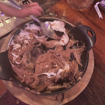 That Meetball Place - peanut butter cup explosion thingy - Bars Near Me - Patchogue, New York