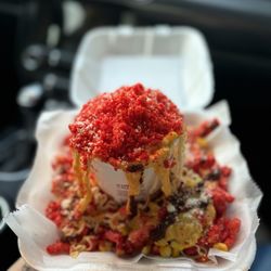 La Sultana - Volcano w/ hot Cheetos