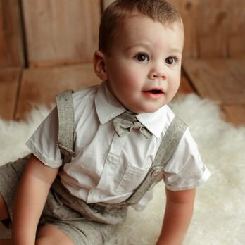 Bethany Hope Photography - 2 year old birthday pics - Session Photography Near Me - Chicago, Illinois