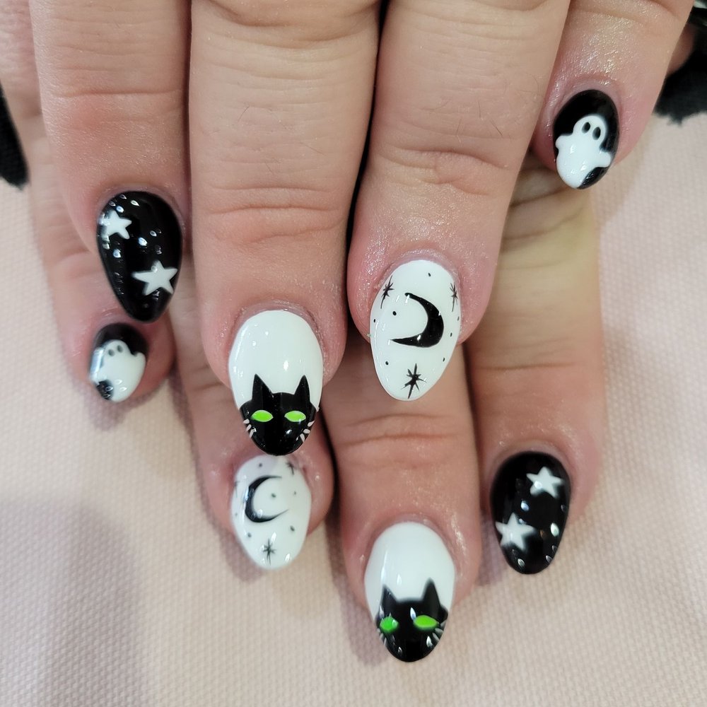 Elite Nails & Spa - My Halloween set done by Ann - Nail Salons Near Me - Placentia, California Elite Nails & Spa - My Halloween set done by Ann - Nail Salons Near Me - Placentia, California