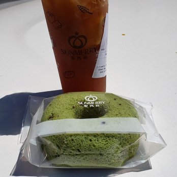Sunmerry Bakery - iced lemon black tea $5 and oreo matcha loop $2.50 - Bakeries Near Me - Temple City, California Sunmerry Bakery - iced lemon black tea $5 and oreo matcha loop $2.50 - Bakeries Near Me - Temple City, California