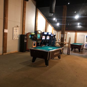 Pins Bar & Grille - Games - Burgers Near Me - Drummond Island, Michigan