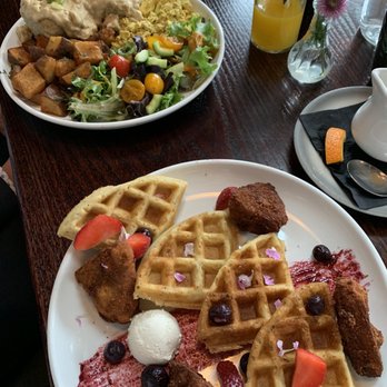Modern Love - Biscuits and gravy, seitan and waffles - Vegan Near Me - Omaha, Nebraska Modern Love - Biscuits and gravy, seitan and waffles - Vegan Near Me - Omaha, Nebraska
