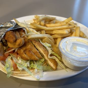 Leo's On Tap - Chicken Fingers Pita and French Fries - Breakfast & Brunch Near Me - Grand Rapids, Michigan