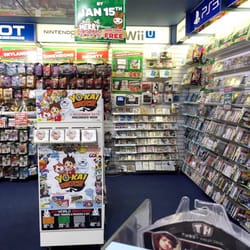 EB Games - ゲーム