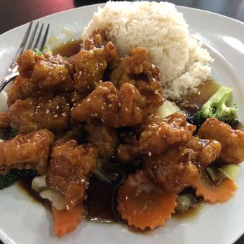 Royal Thai and Sushi - The Sesame Chicken lunch. - Sushi Bars Near Me - Tallahassee, Florida Royal Thai and Sushi - The Sesame Chicken lunch. - Sushi Bars Near Me - Tallahassee, Florida