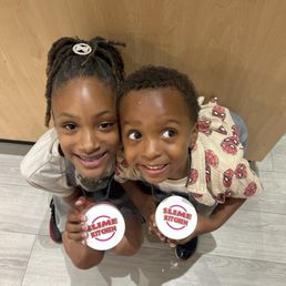 They had the best time with Erin. Thanks for the DIY slime experience.