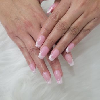 Daisy Nail & Spa - Nail Salons Near Me - Anaheim, California