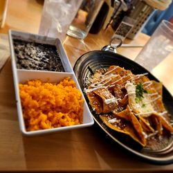 Myke's Cafe - Chilaquiles