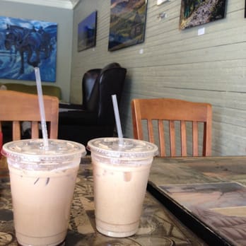 MOD Coffeehouse - Sitting in the extra side room. Plenty of space in here to sit with friends and have a coffee without feeling crowded. - Coffee & Tea Near Me - Galveston, Texas