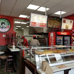 Mamma's Pizza - Inside