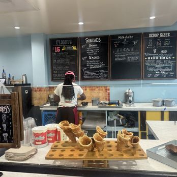 BETTY RAE’S ICE CREAM - Updated February 2026 - 519 Photos & 535 ...