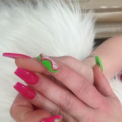 Kim Nails Lounge