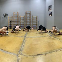 Elite Dance Academy - Baby freezes - Hip Hop with Miss. Tiffany