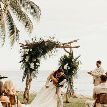 Maui DJ Services - DJs Near Me - Kihei, Hawaii Maui DJ Services - DJs Near Me - Kihei, Hawaii
