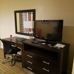Nice desk and tv Nice desk and tv