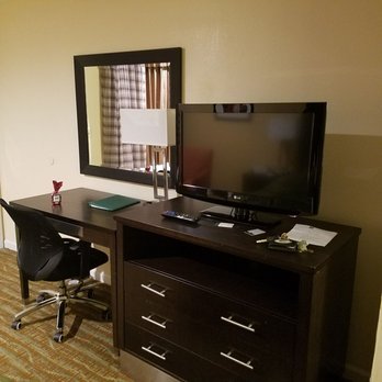 Quality Inn & Suites Gilroy - Nice desk and tv - Hotels Near Me - Gilroy, California Quality Inn & Suites Gilroy - Nice desk and tv - Hotels Near Me - Gilroy, California