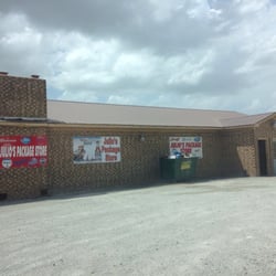 The Liquor Den