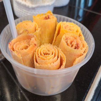 Frost N' Roll - Hawaiian Sunset (Must try) - Desserts Near Me - Las Vegas, Nevada Frost N' Roll - Hawaiian Sunset (Must try) - Desserts Near Me - Las Vegas, Nevada