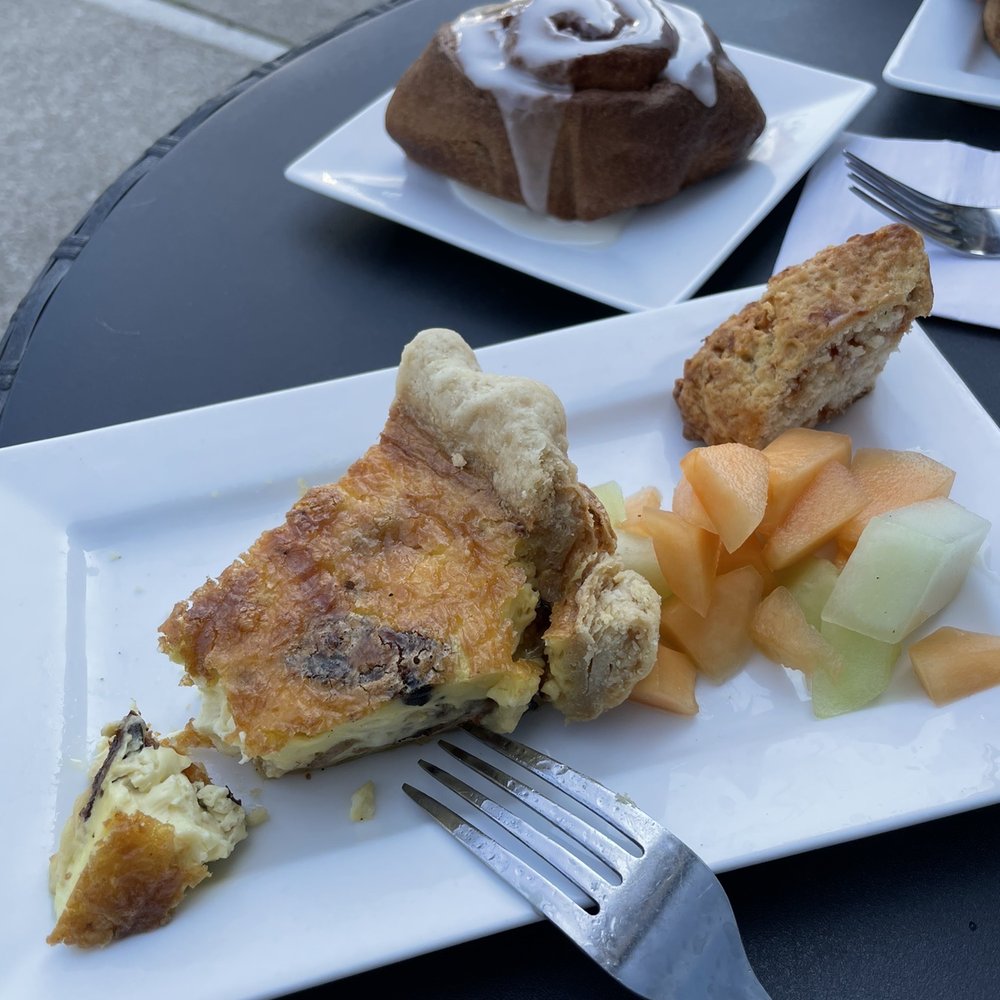 The Friendly Fox - Bacon cheddar quiche, fruit, scone, cinnamon roll - Cafes Near Me - Fort Wayne, Indiana The Friendly Fox - Bacon cheddar quiche, fruit, scone, cinnamon roll - Cafes Near Me - Fort Wayne, Indiana