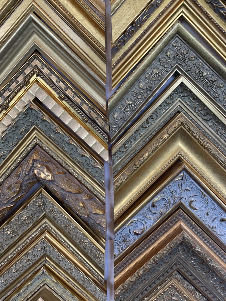 CRESTWOODS FRAME & GALLERY Updated May 2024 26 Photos 314 N Main