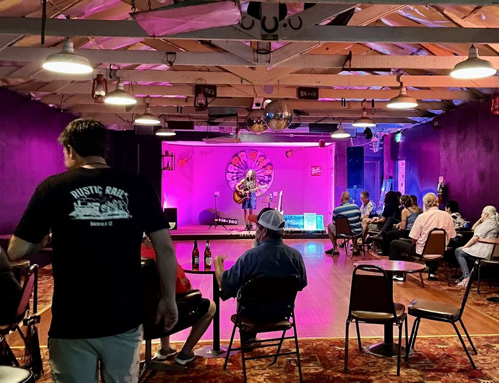 RUSTIC RAIL Updated September 2024 42 Photos & 24 Reviews 147 E