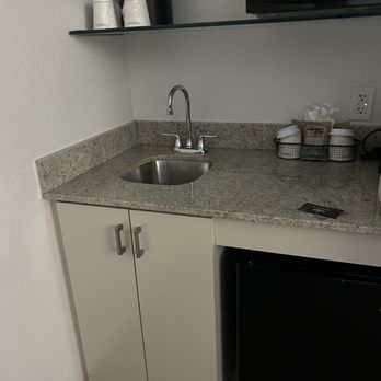 SpringHill Suites by Marriott Fairfax Fair Oaks - Kitchenette - Hotels Near Me - Fairfax, Virginia SpringHill Suites by Marriott Fairfax Fair Oaks - Kitchenette - Hotels Near Me - Fairfax, Virginia