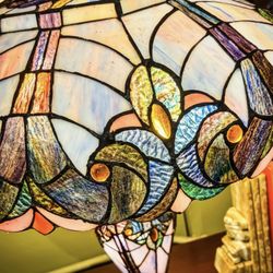 Mellwood Antiques & Interiors - The beauty of shimmering glass .