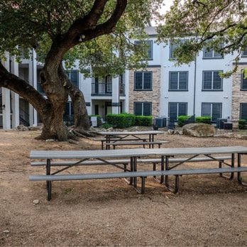 The Park at Monterey Oaks - Picnic area - Apartments Near Me - Austin, Texas The Park at Monterey Oaks - Picnic area - Apartments Near Me - Austin, Texas