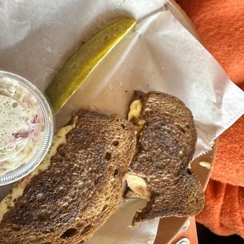 Side Street Diner - Adult Cheese Sandwich - Diners Near Me - Grosse Pointe, Michigan Side Street Diner - Adult Cheese Sandwich - Diners Near Me - Grosse Pointe, Michigan