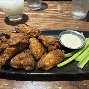 Outback Steakhouse - Kookaburra Wings® - Steakhouses Near Me - Wilmington, North Carolina