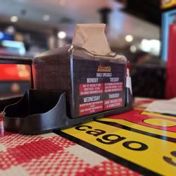 Joey D's Chicago Style Eatery & Pizzeria