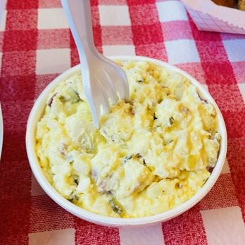 Gus's World Famous Fried Chicken - Potato salad - pretty decent ! - Southern Near Me - Lexington, Kentucky
