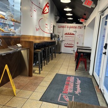 Banh Mi Zon - Seating - Bubble Tea Near Me - Mill Valley, California