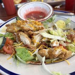 Great Lakes Family Restaurant - Salad with chicken, I had already tucked into it.