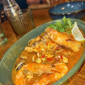 Tempêro d'Maria - Polvo à Marinheiro com camarão, amêijoas, molho de marisco e chips caseiras: Octopus with shrimps, clams, seafood sauce and crisps - Portuguese Near Me - Vila Nova de Gaia, 13